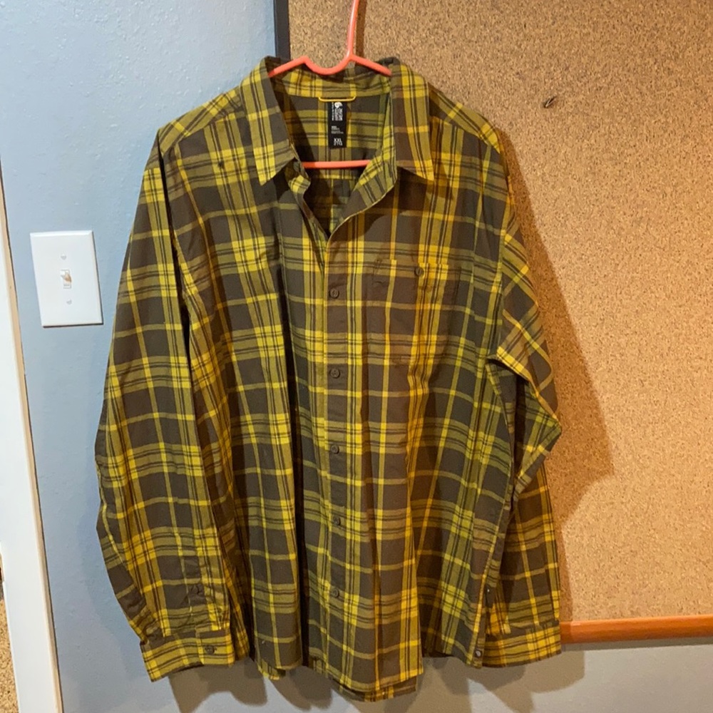 Button up shirt.